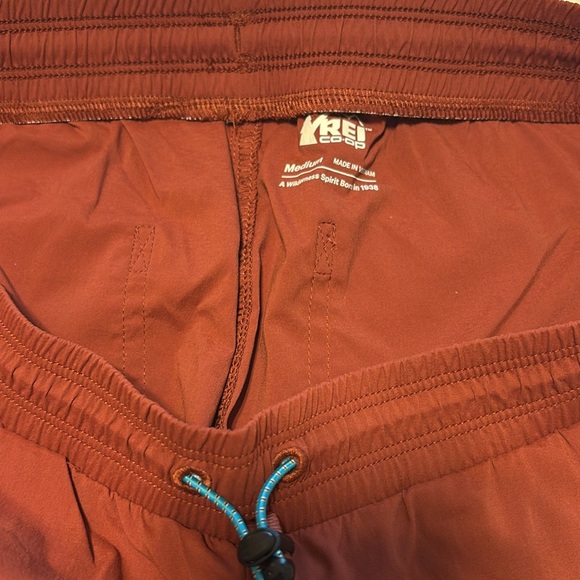 REI Trailmade Hiking Pants NWT Medium - Picture 3 of 5